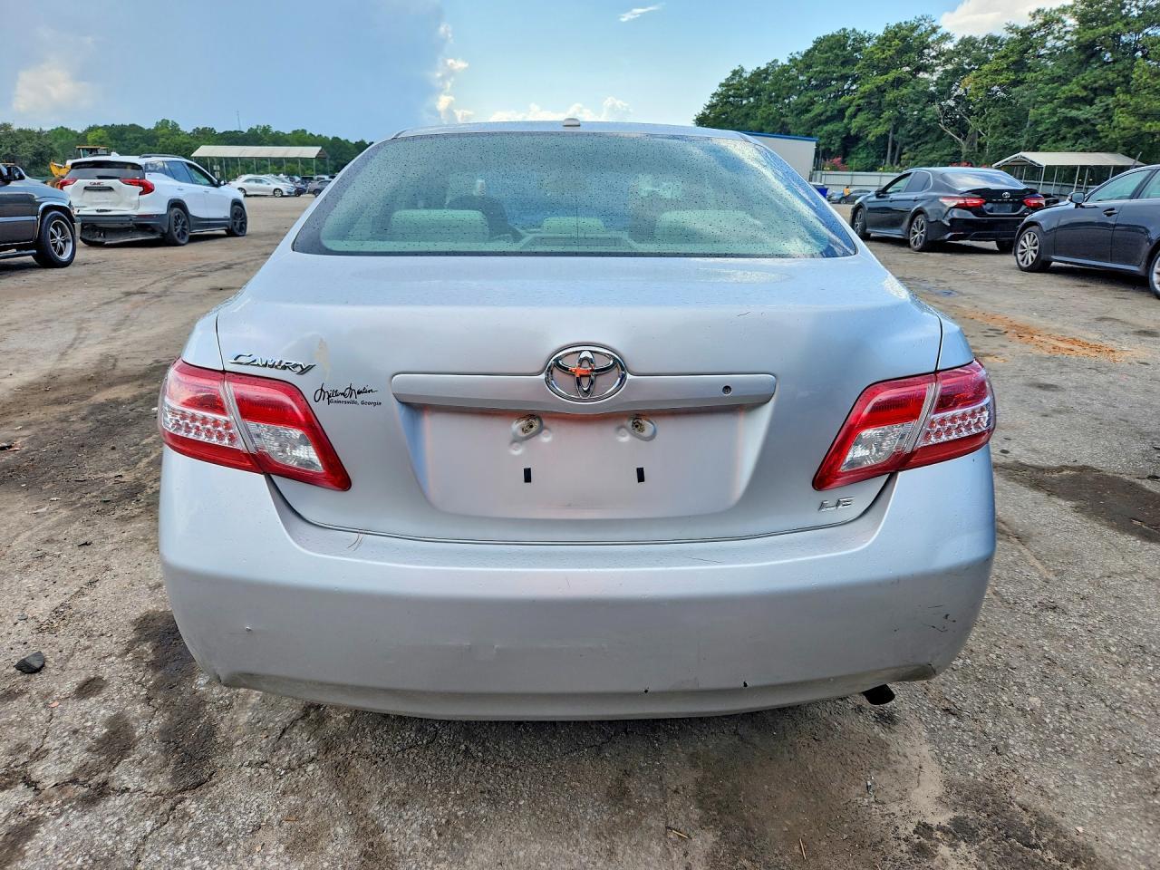 2011 Toyota Camry Le - Image 6