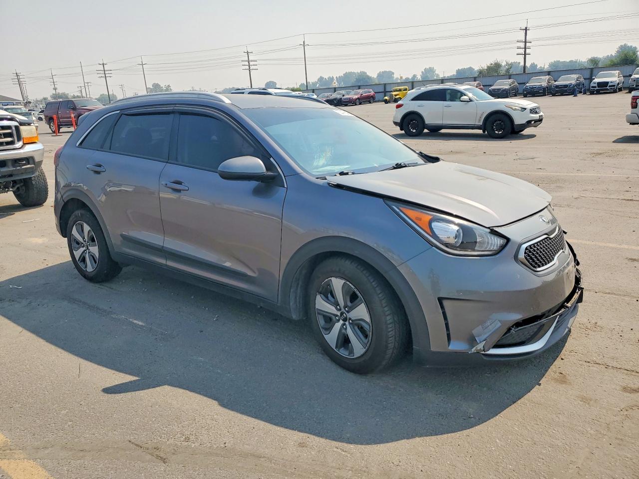 2017 Kia Niro Lx - Фото 4