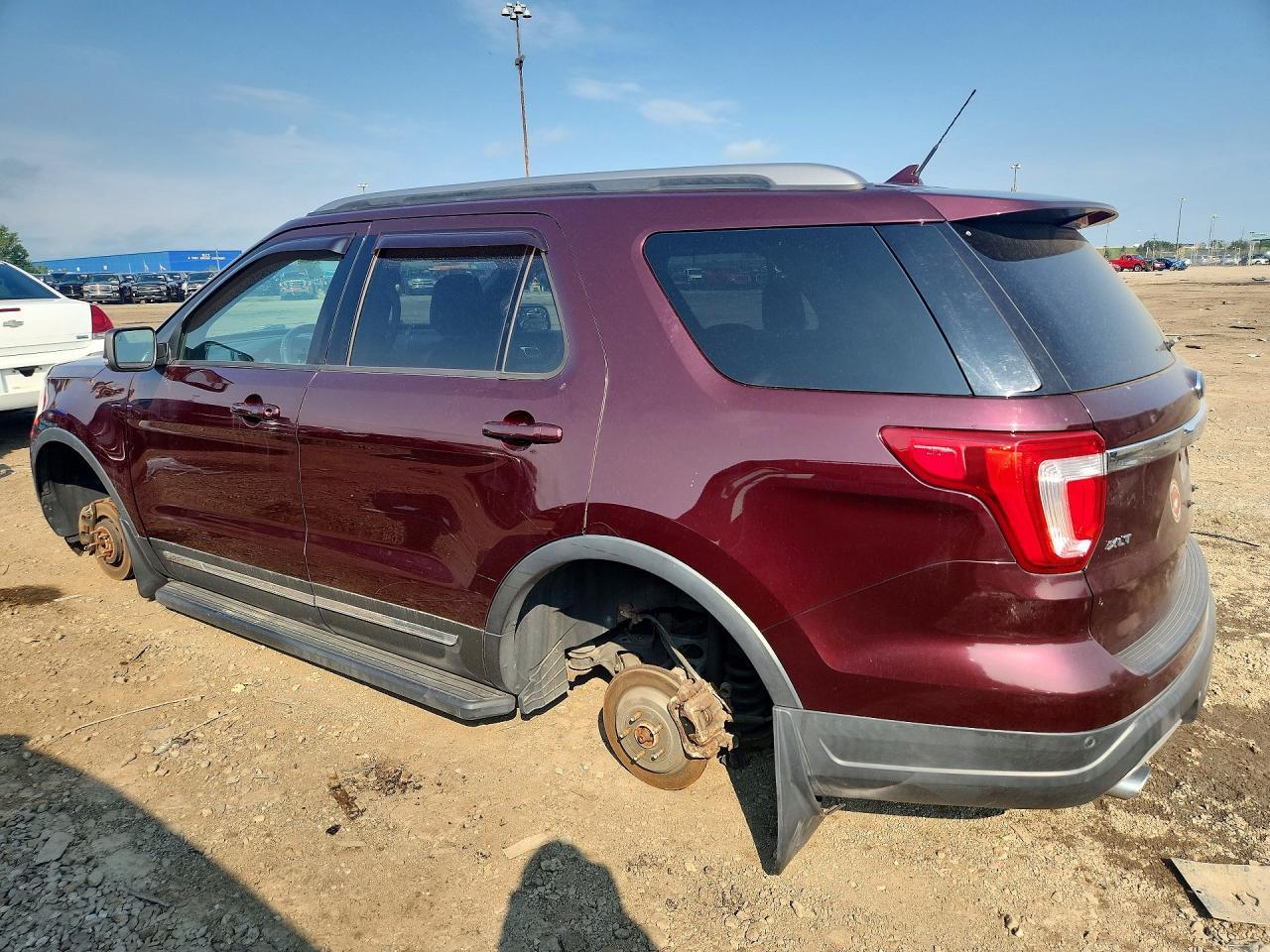 2019 Ford Explorer Xlt - Image 2