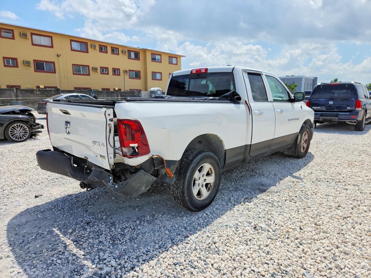 2011 Dodge Ram 1500 - Фото 3