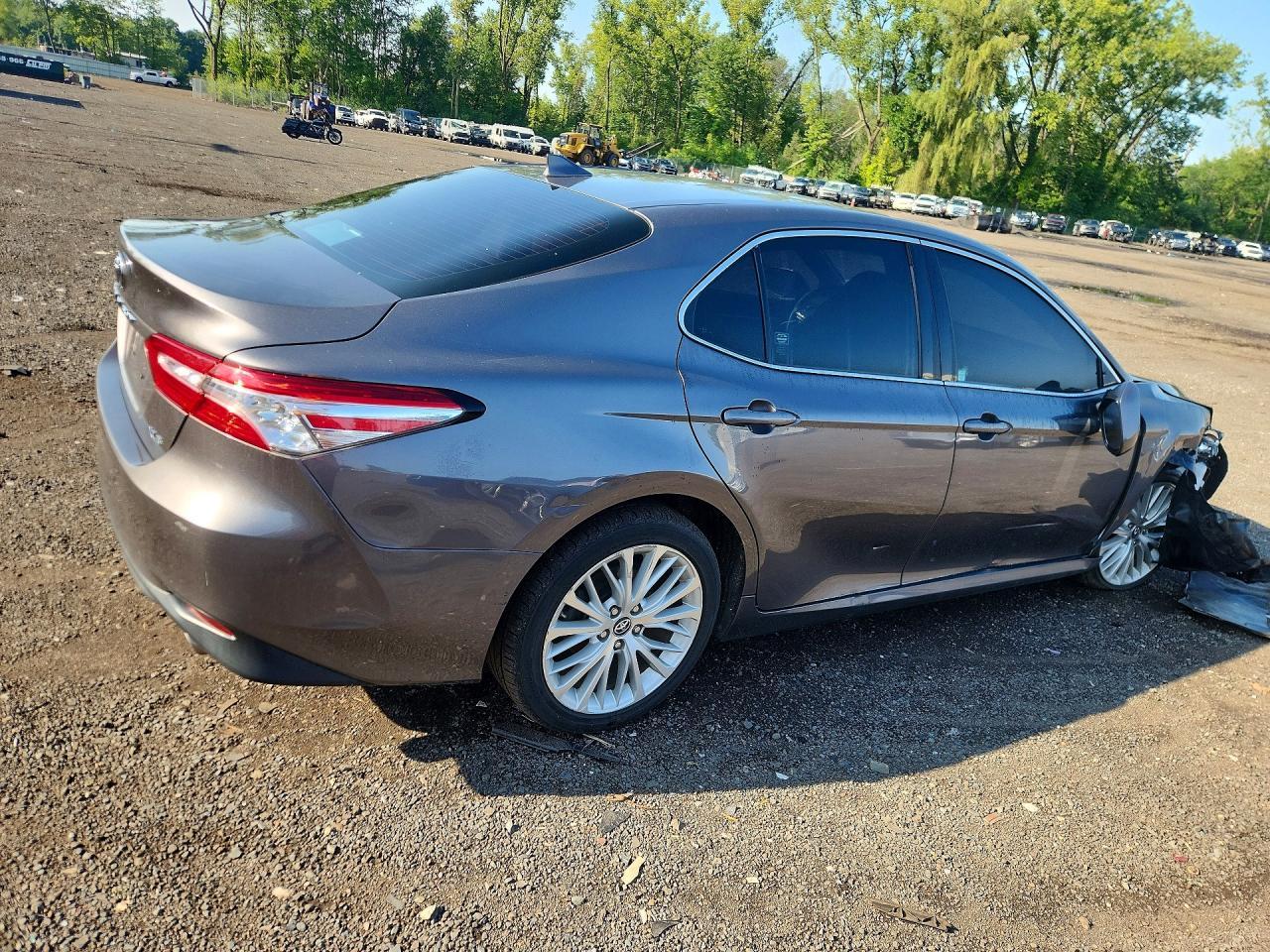2019 Toyota Camry Xle - Фото 3