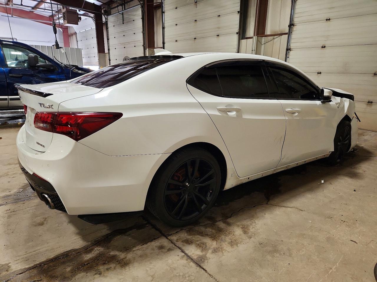 2018 Acura Tlx Tech+A - Фото 3