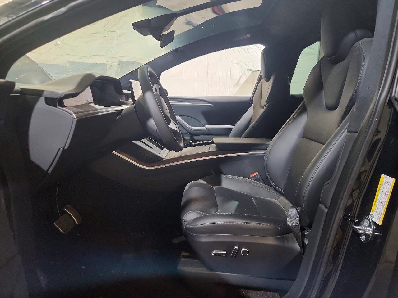 2024 Tesla Model X - Image 7