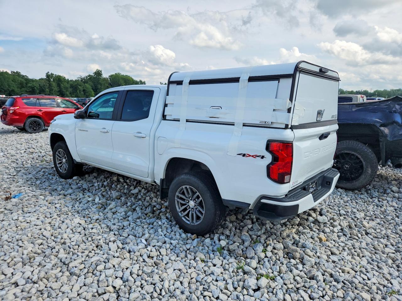 2023 Chevrolet Colorado Lt - Фото 2