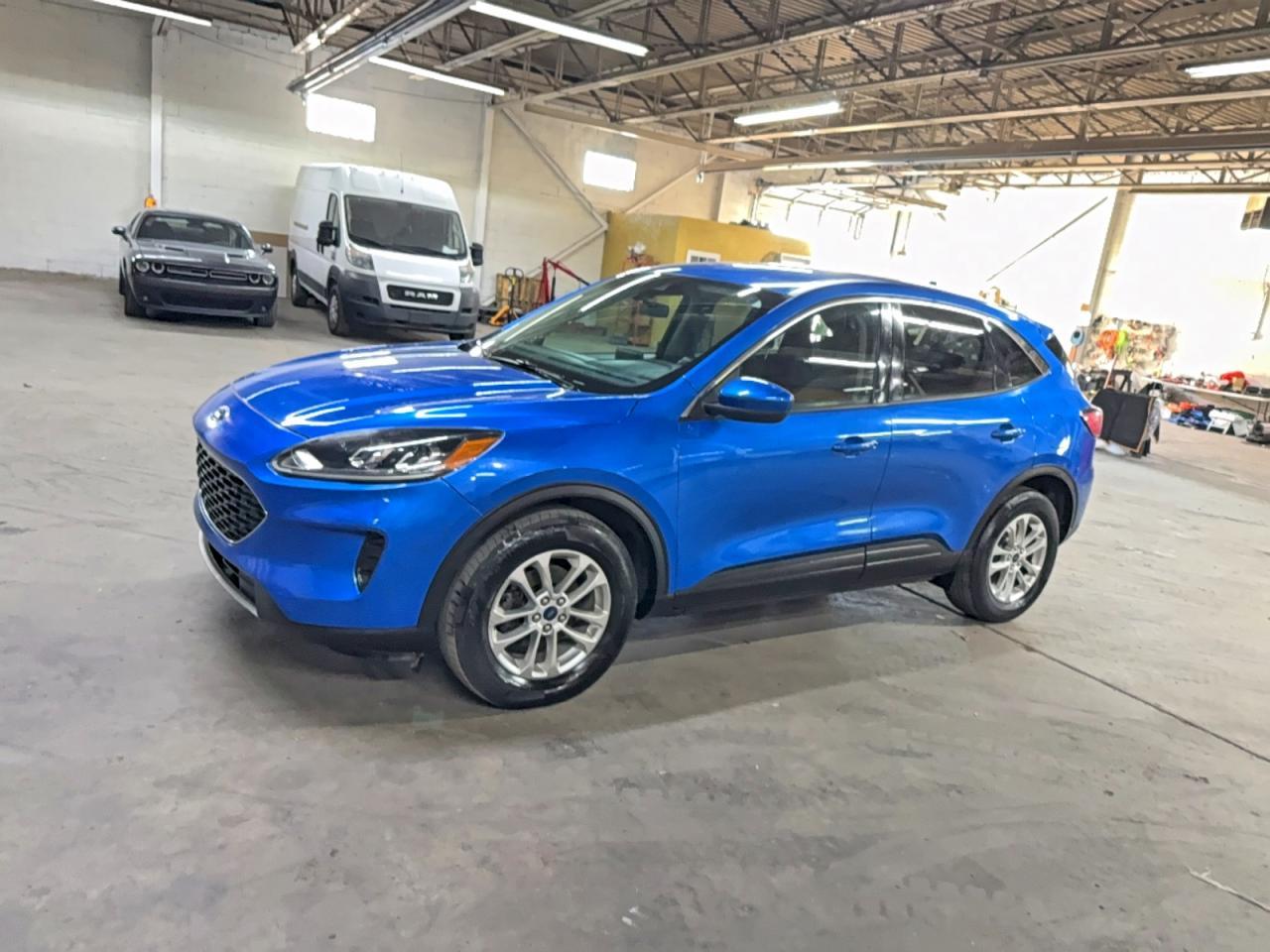 2020 Ford Escape Se - Фото 2