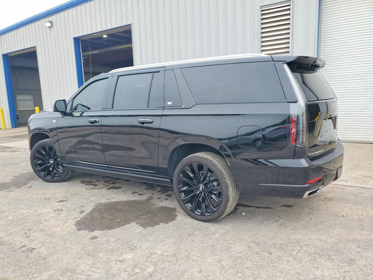 2026 Cadillac Escalade Esv Platinum Luxury - Фото 2
