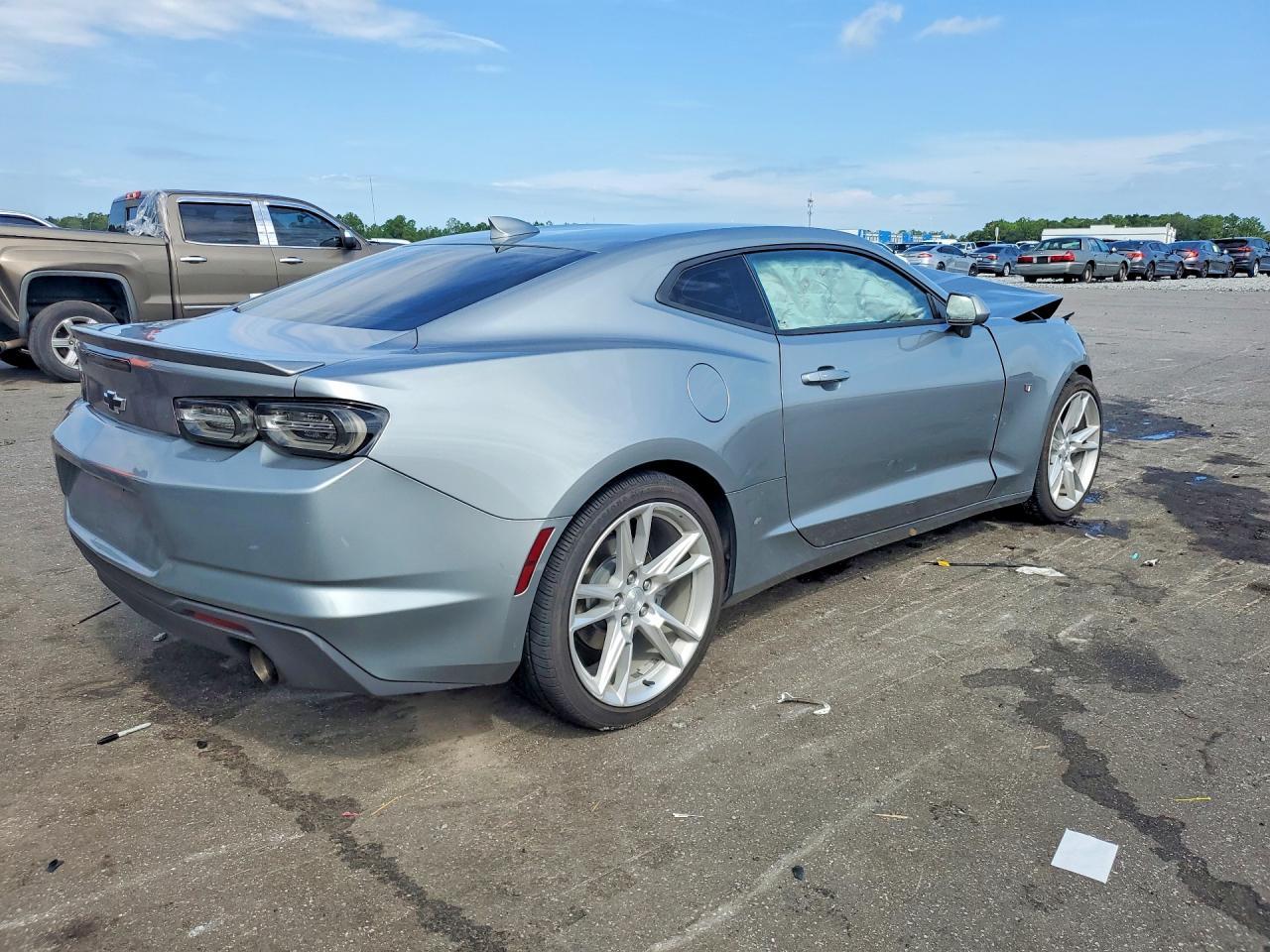 2023 Chevrolet Camaro Lt - Фото 3