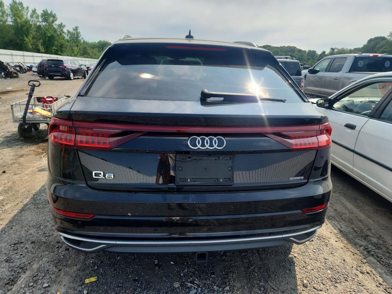 2019 Audi Q8 Premium - Фото 6