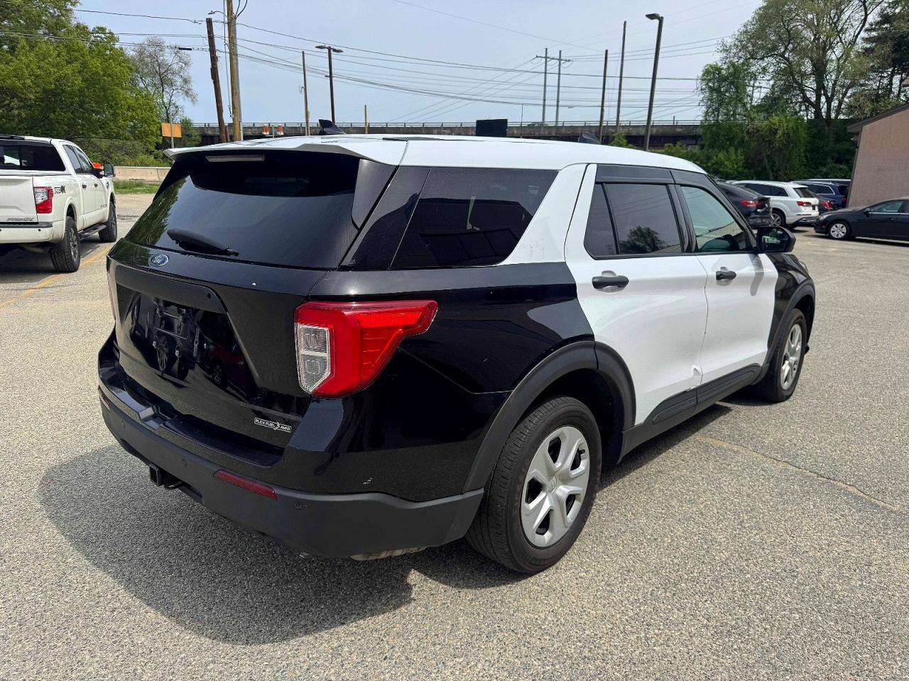 2020 Ford Explorer Police Interceptor - Фото 4