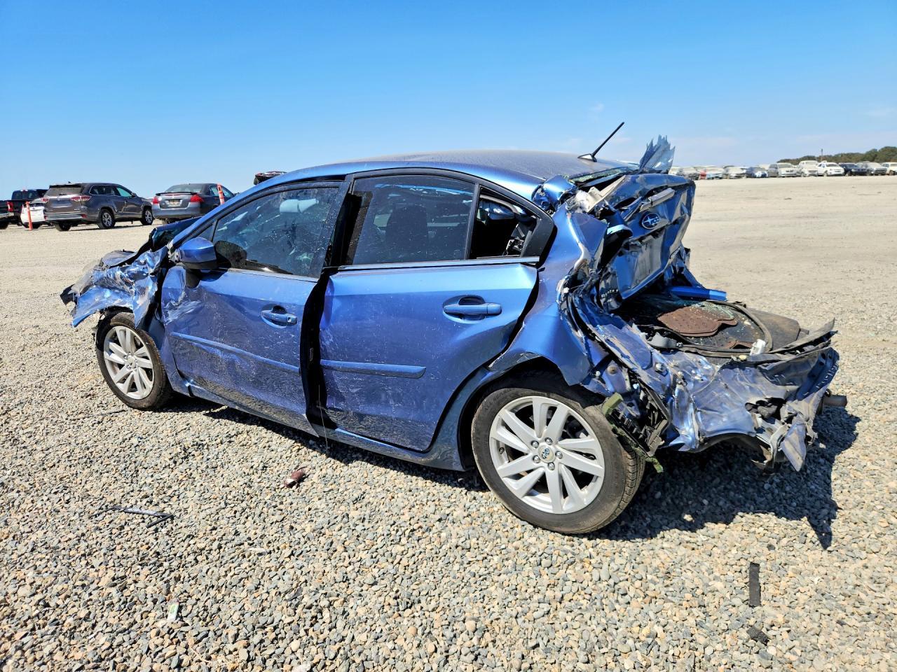 2015 Subaru Impreza Premium - Фото 2