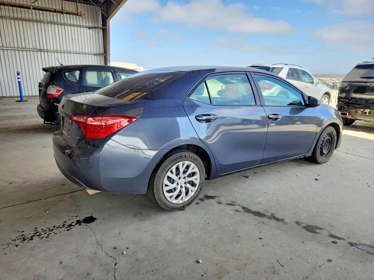 2019 Toyota Corolla L - Фото 3