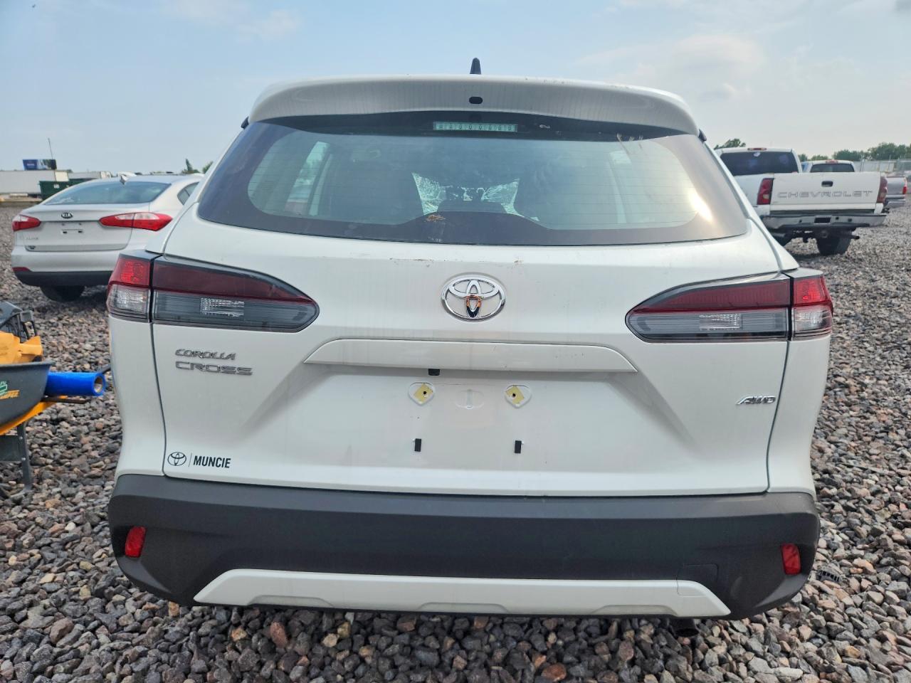 2026 Toyota Corolla Cross L - Image 6