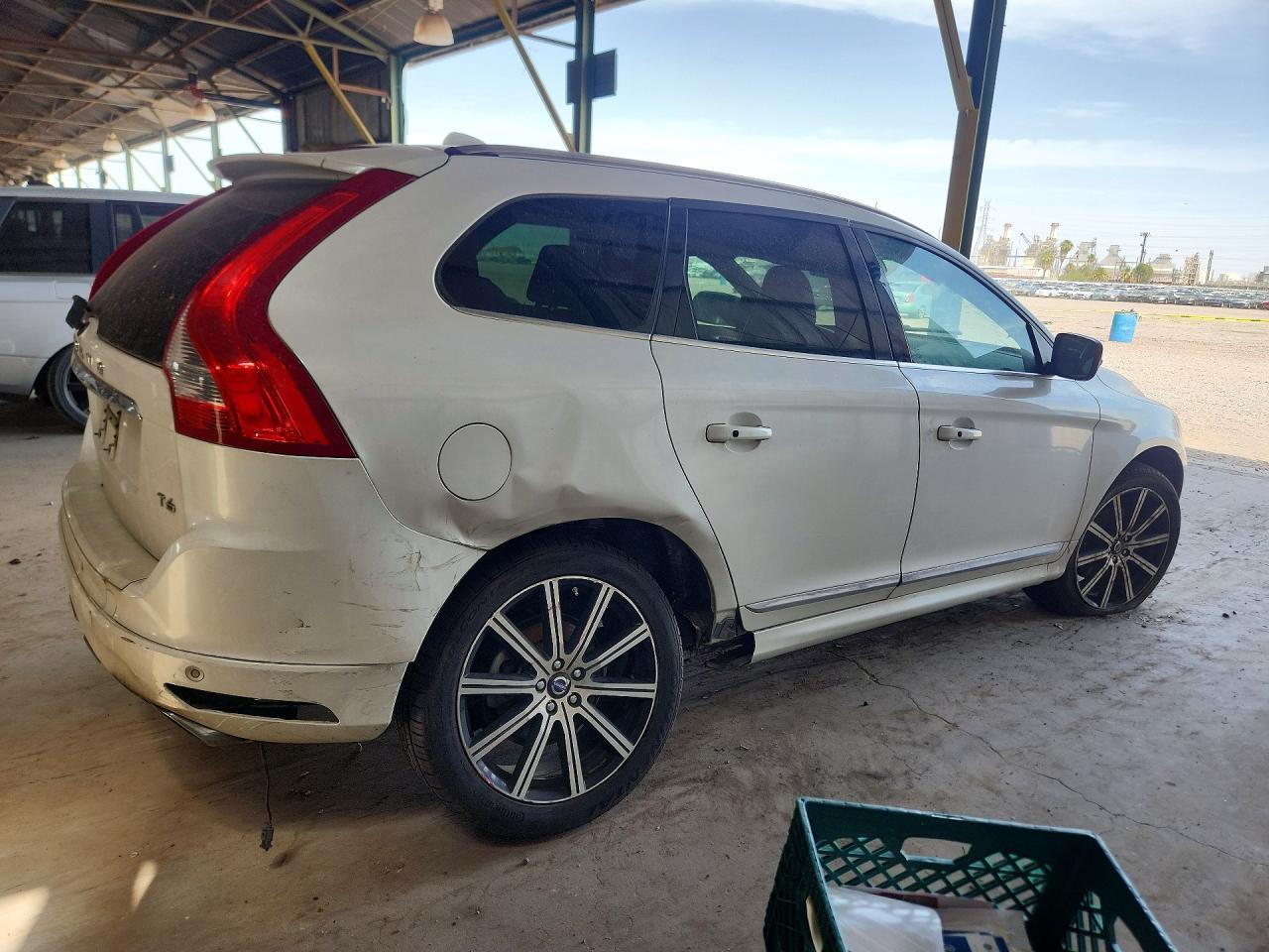 2015 Volvo Xc60 T6 Platinum - Фото 3