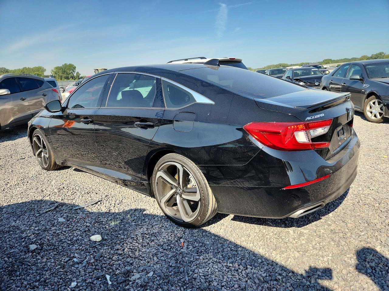 2020 Honda Accord Sport - Фото 2