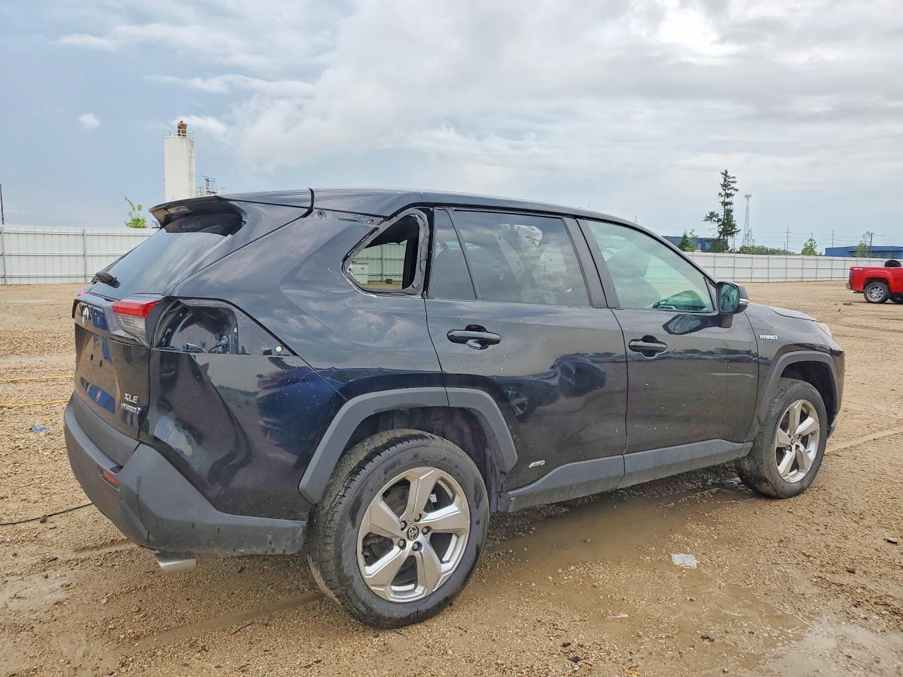 2021 Toyota Rav4 Hybrid Xle Premium - Image 3