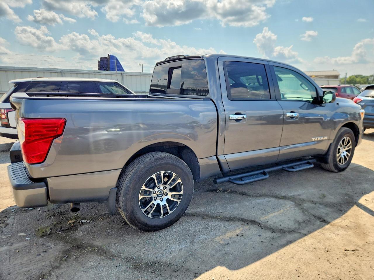 2021 Nissan Titan Sv - Фото 3