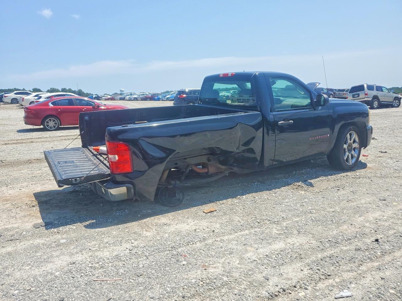 2007 Chevrolet Silverado C1500 Classic - Фото 3