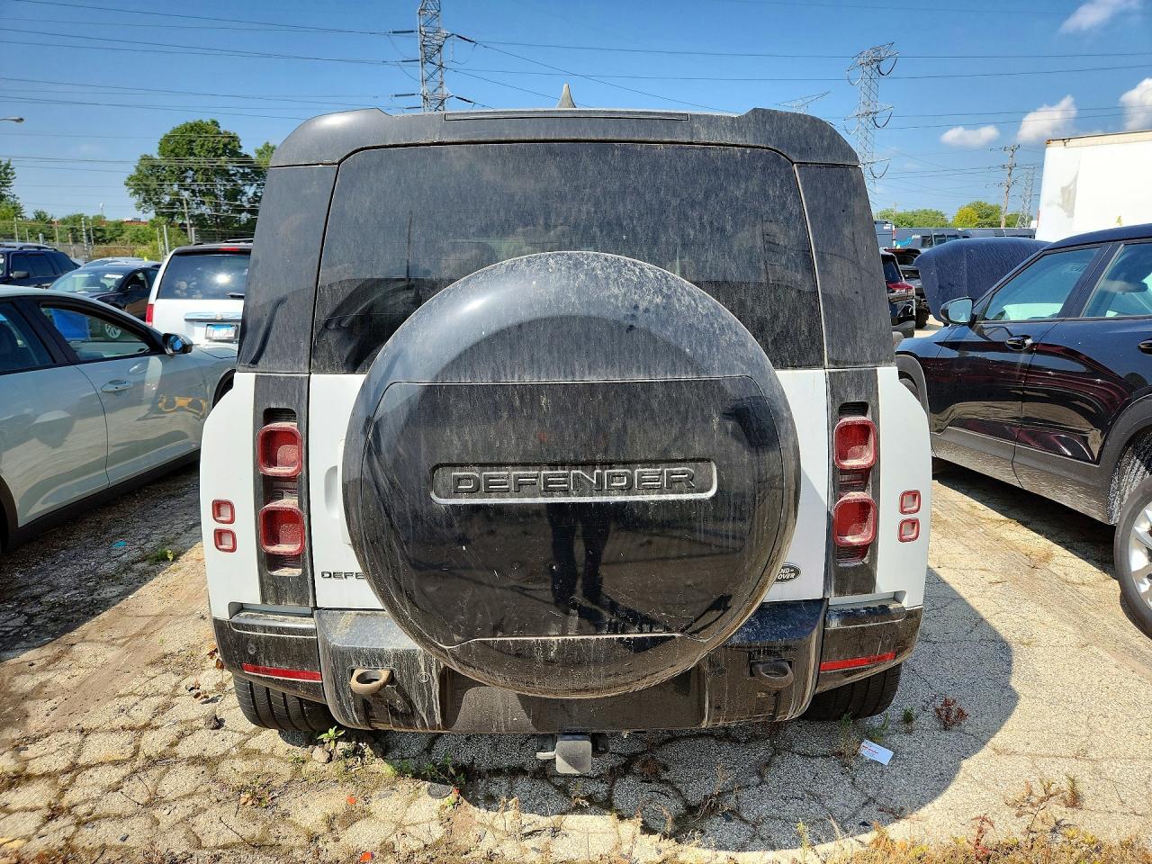 2023 Land Rover Defender 110 X-Dynamic Se - Image 6