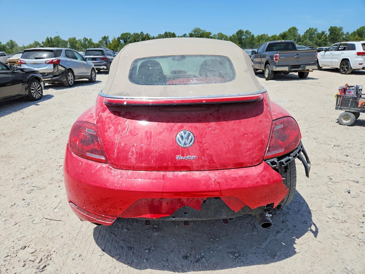 2015 Volkswagen Beetle R-Line - Image 6