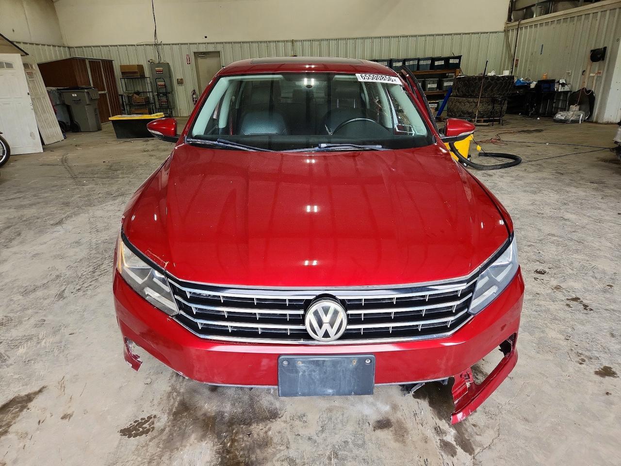 2017 Volkswagen Passat Se - Фото 5