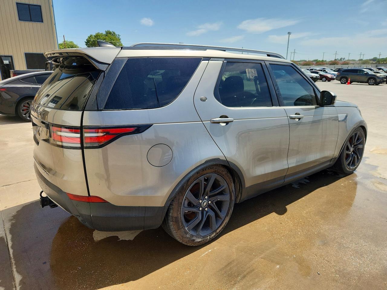 2018 Land Rover Discovery Hse - Фото 3