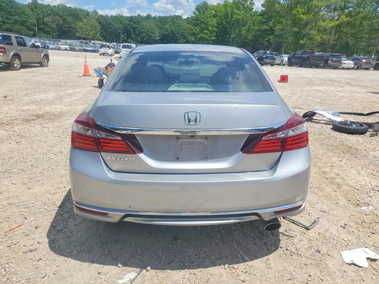 2017 Honda Accord Lx - Image 6