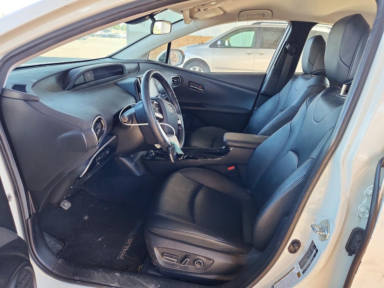 2017 Toyota Prius Prime Premium - Фото 7