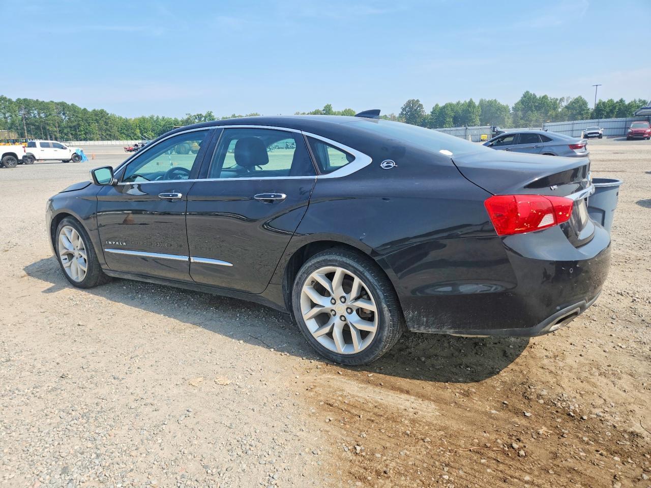 2018 Chevrolet Impala Premier - Image 2