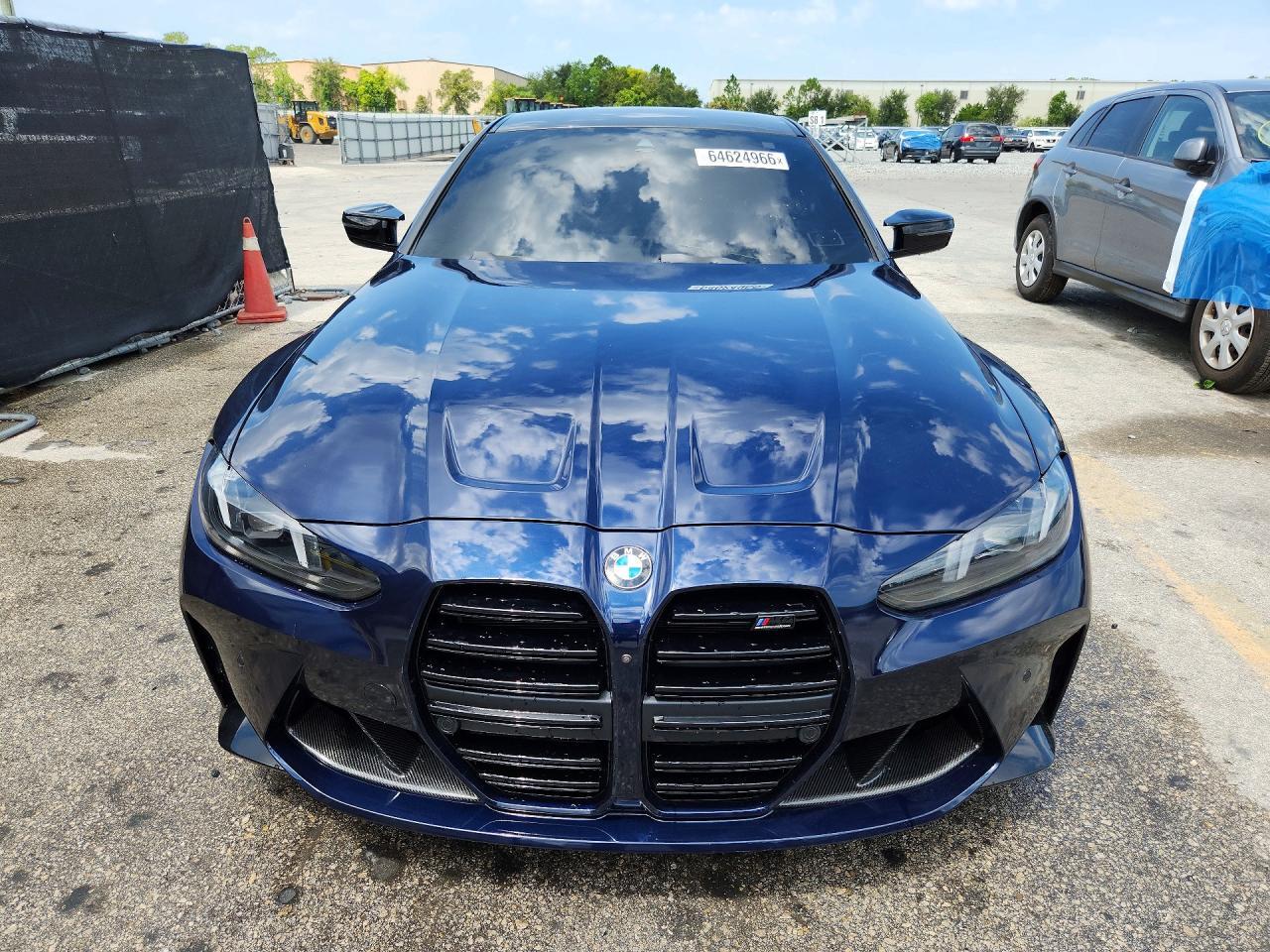 2025 BMW M4 Competition - Фото 5