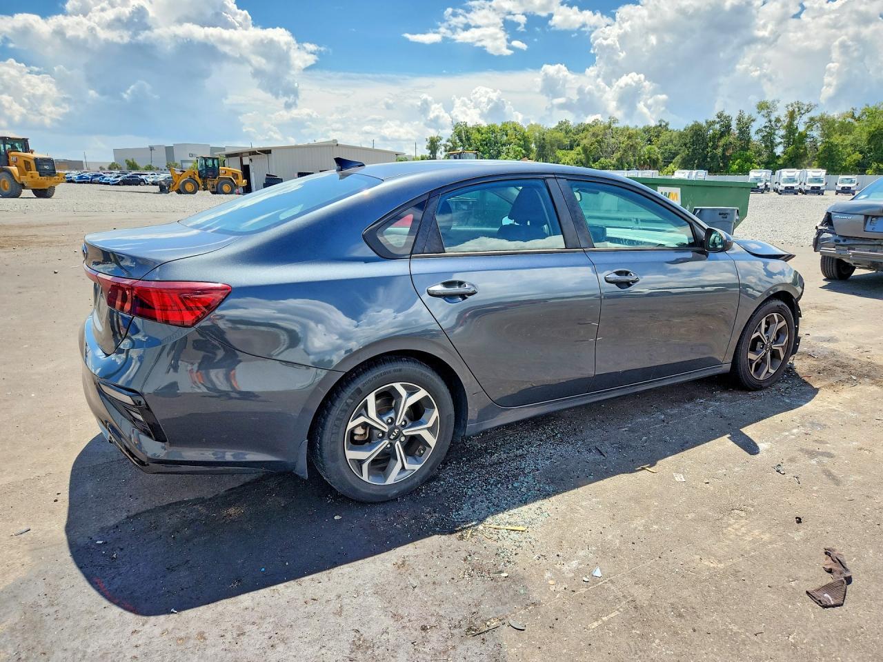 2020 Kia Forte Lxs - Фото 3