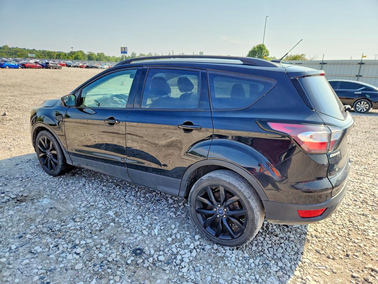 2017 Ford Escape Se - Image 2