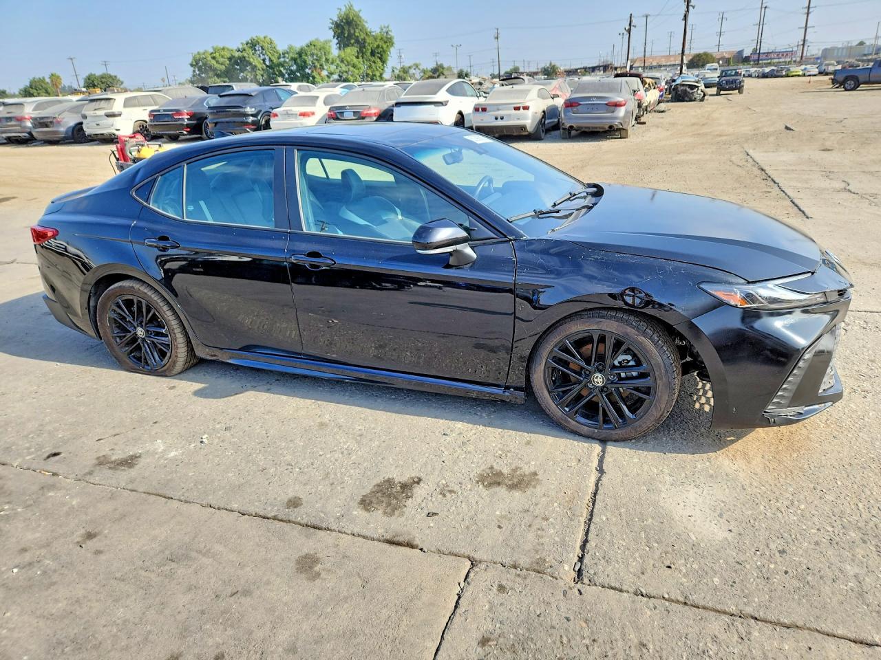 2025 Toyota Camry Se - Фото 4