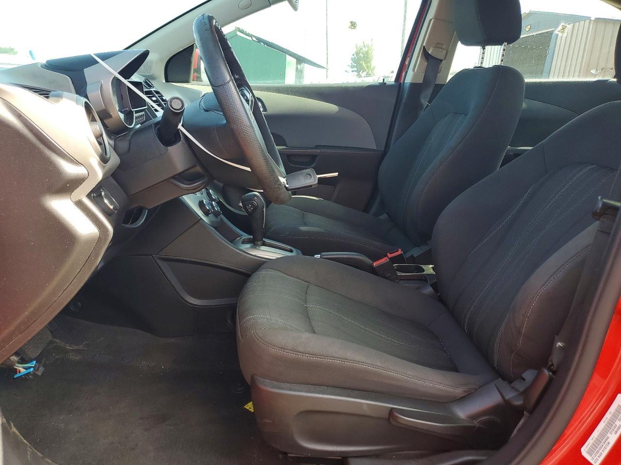 2016 Chevrolet Sonic Lt - Фото 7