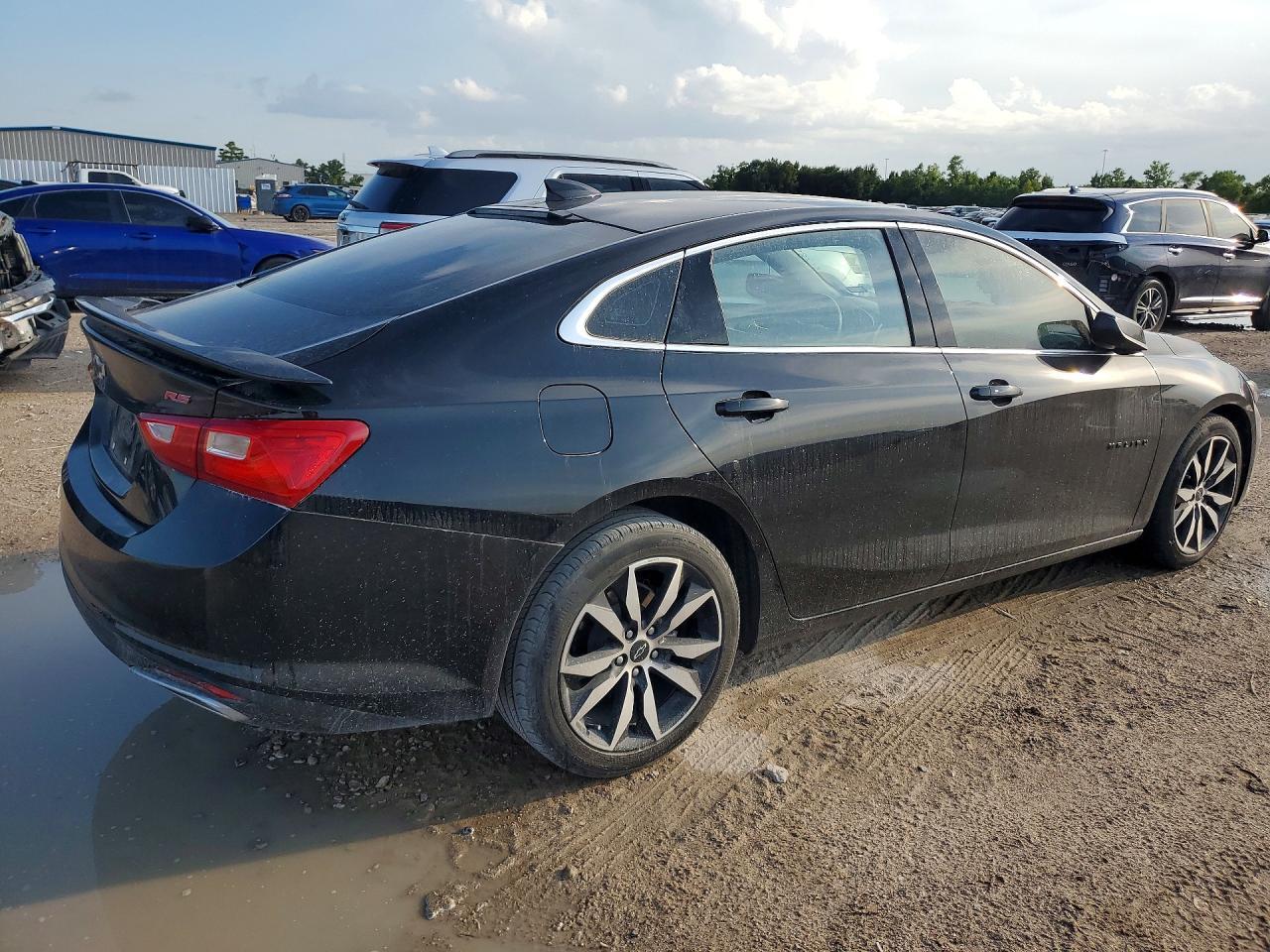 2023 Chevrolet Malibu - Фото 3