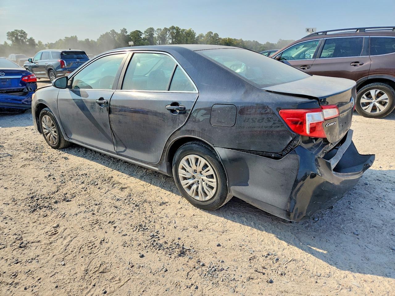 2014 Toyota Camry Le - Image 2