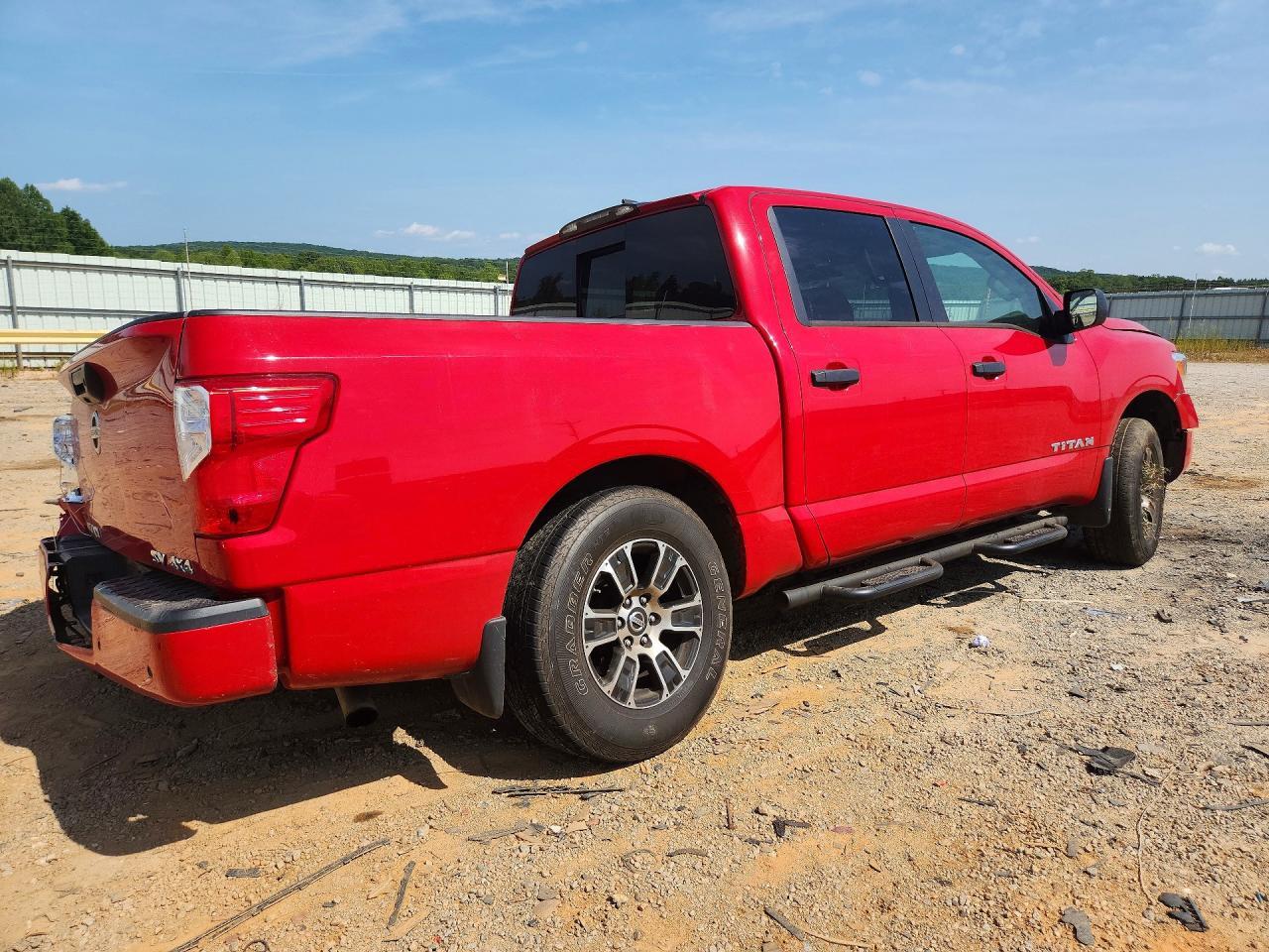 2022 Nissan Titan S - Фото 3