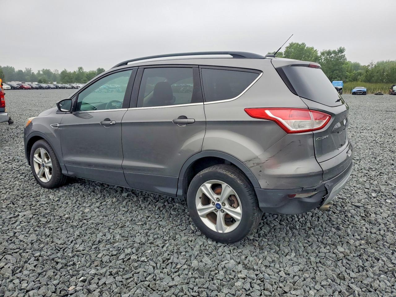 2014 Ford Escape Se - Image 2