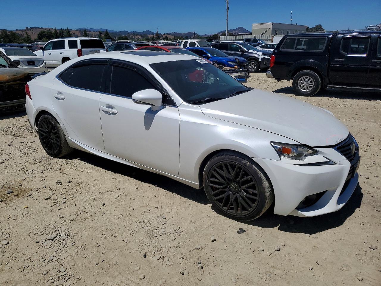 2015 Lexus Is 250 - Image 4