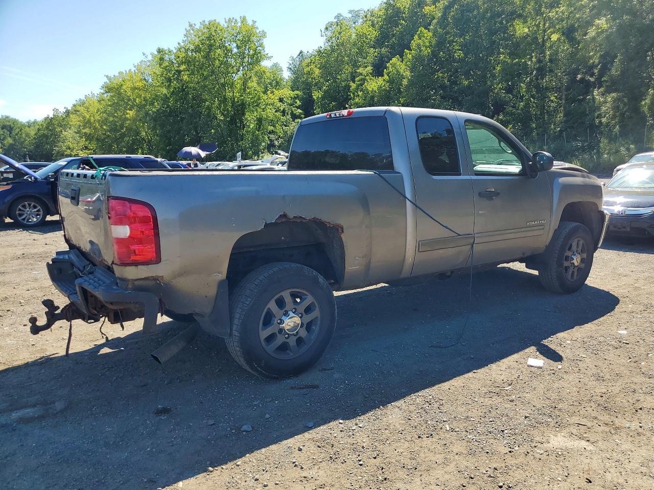 2013 Chevrolet Silverado K2500 Heavy Duty Lt - Image 3