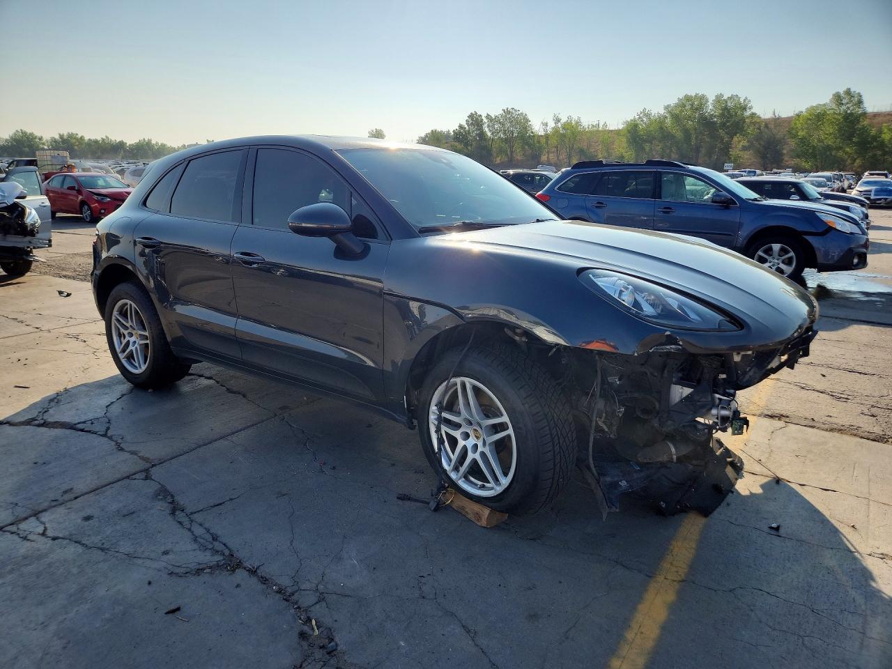 2018 Porsche Macan - Image 4