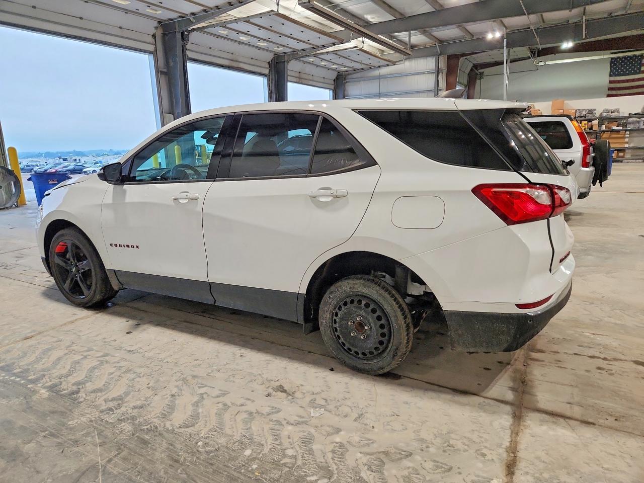 2019 Chevrolet Equinox Lt - Image 2