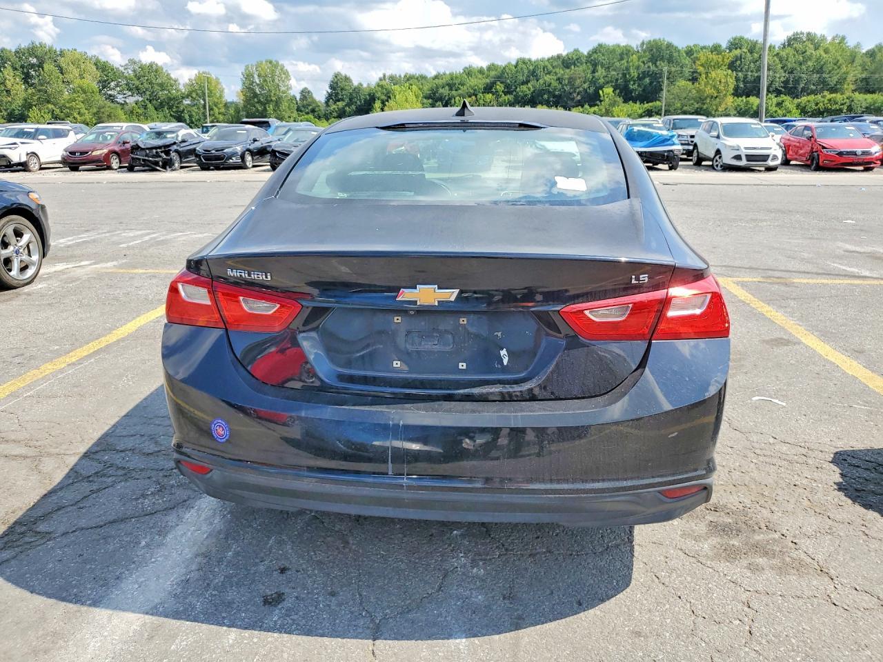 2016 Chevrolet Malibu Ls - Фото 6