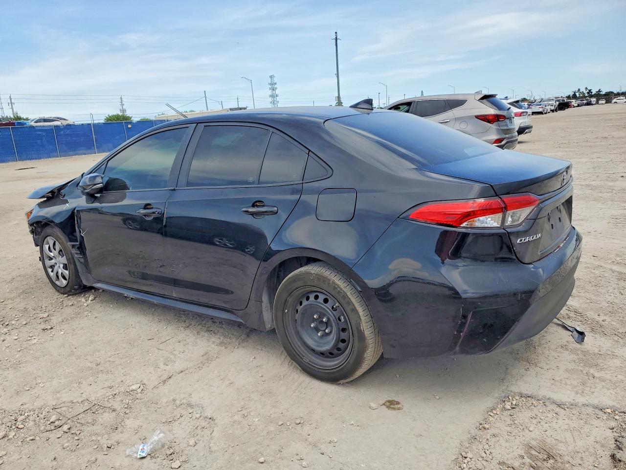 2023 Toyota Corolla Le - Image 2