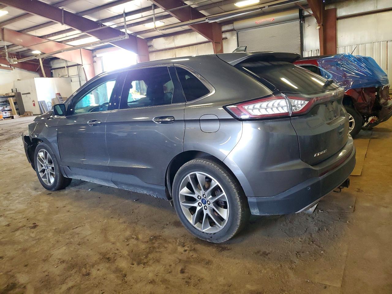 2015 Ford Edge Titanium - Image 2