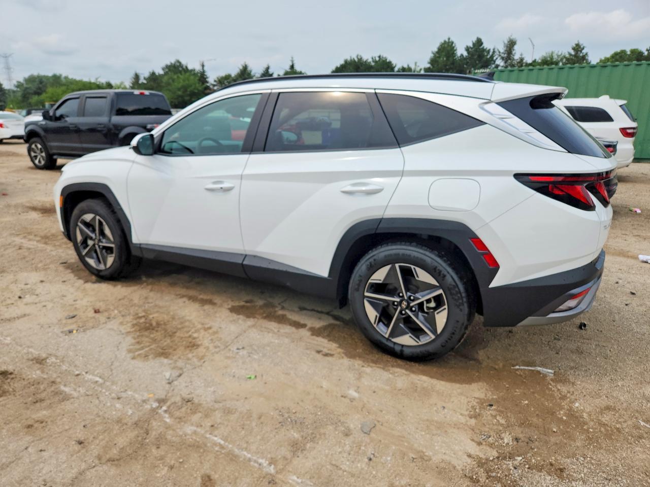 2026 Hyundai Tucson Sel - Image 2