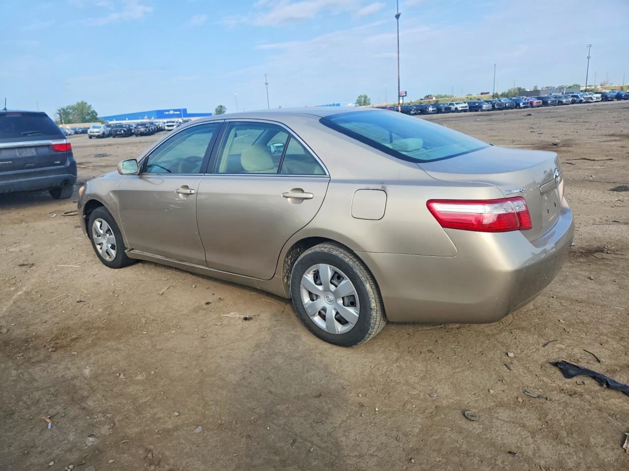 2007 Toyota Camry Le - Фото 2