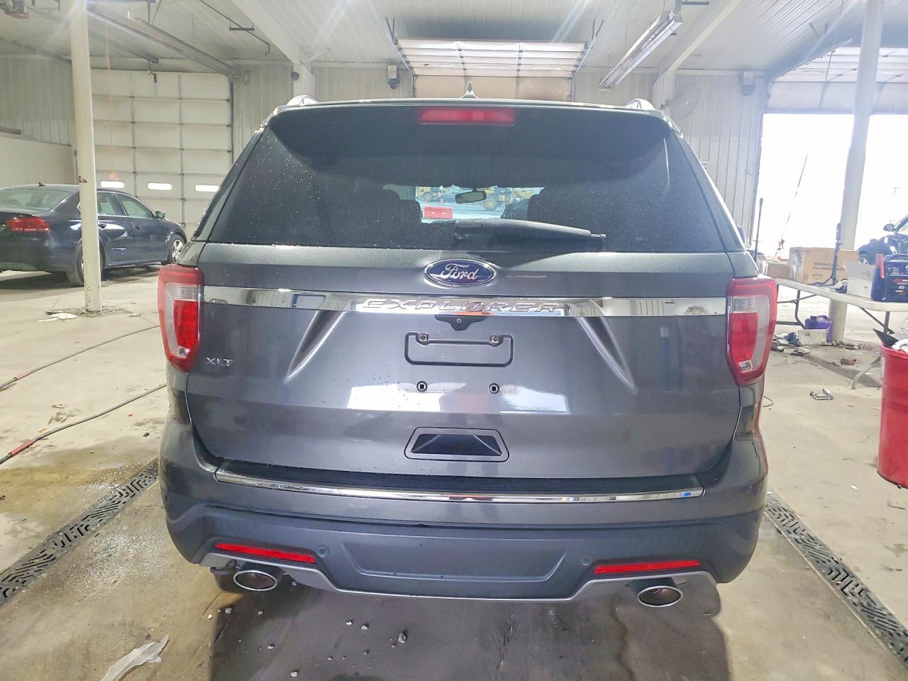 2018 Ford Explorer Xlt - Image 6