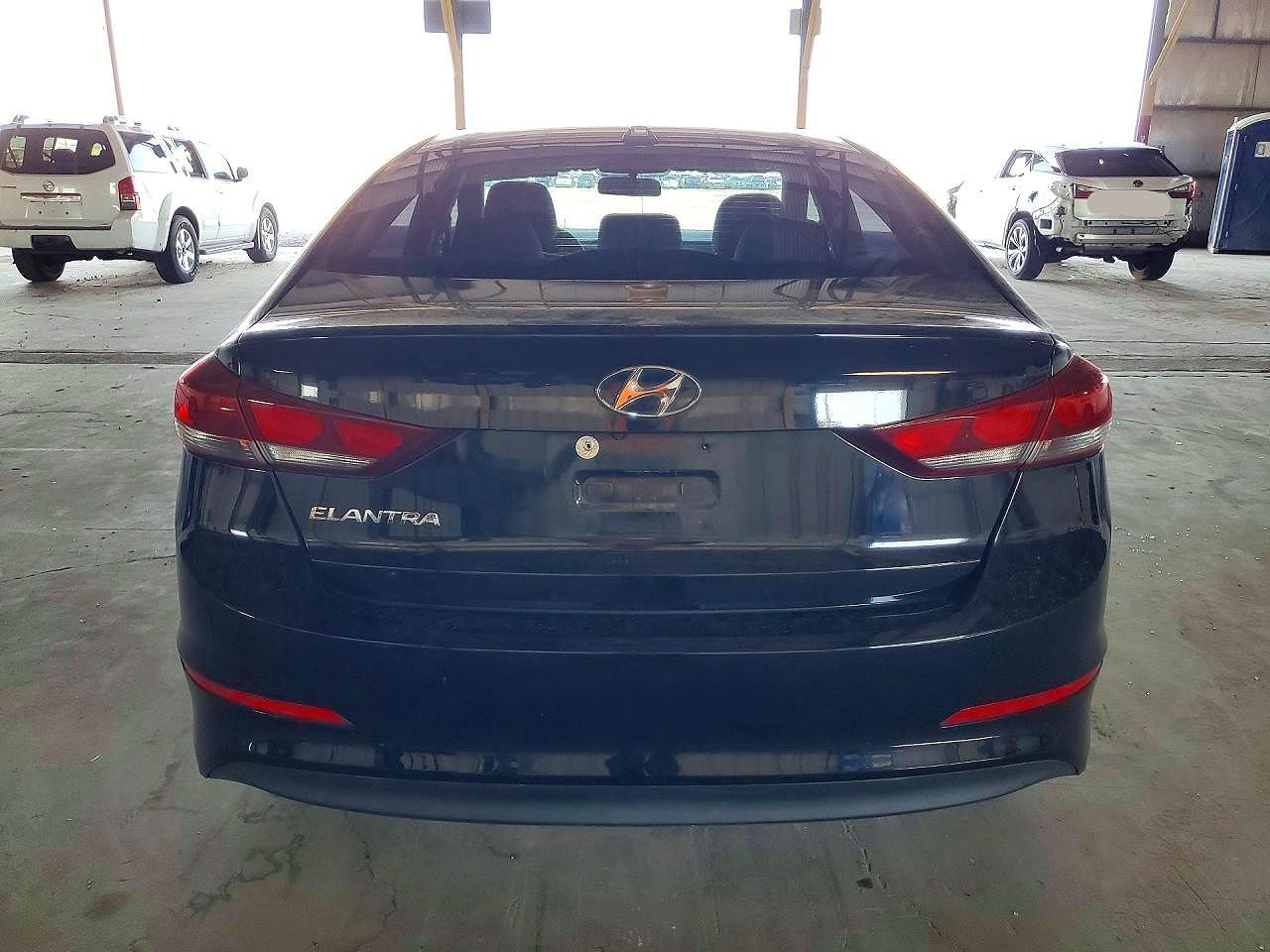 2017 Hyundai Elantra Se - Фото 6