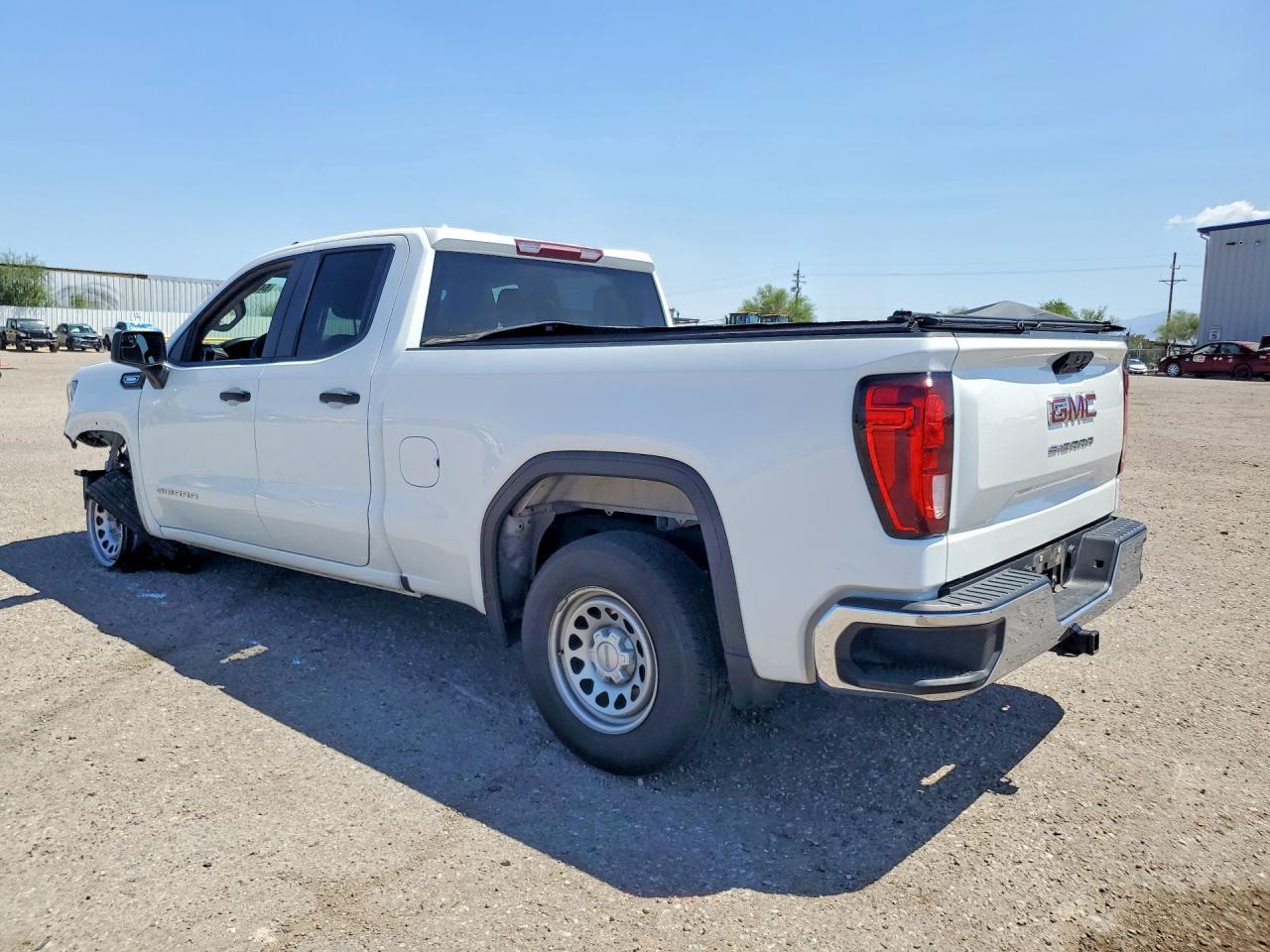 2025 GMC Sierra C1500 - Фото 2