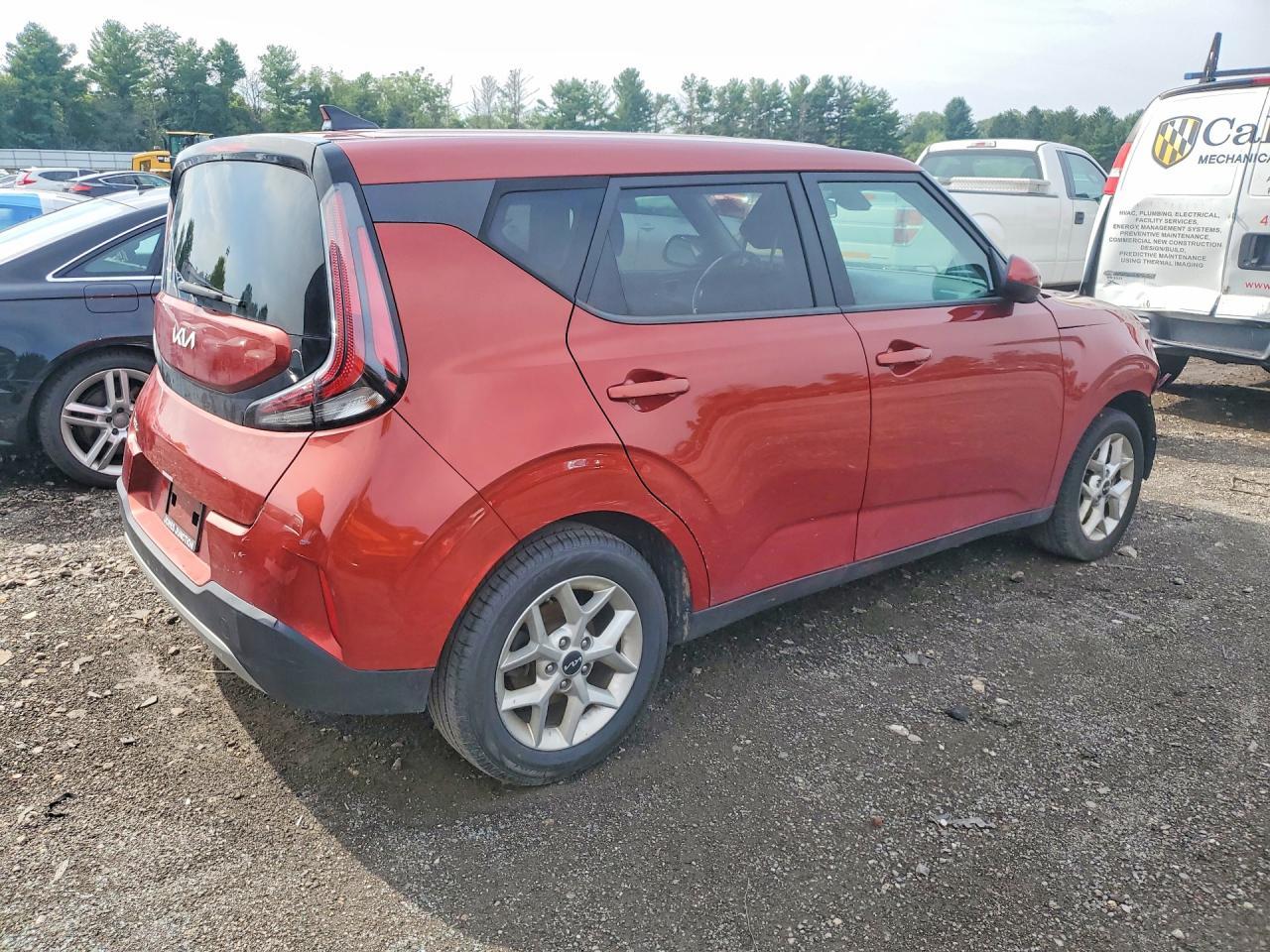 2024 Kia Soul Lx - Image 3